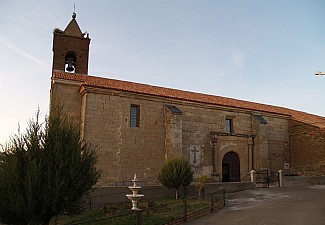 IGLESIA PARROQUIAL DE SANTIAGO APOSTOL